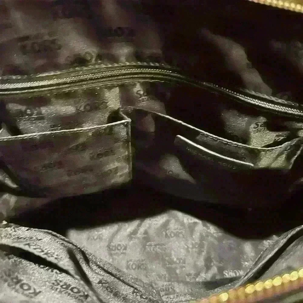 $498 Retail Michael Kors MD DOME Like NEW‎ Beautiful Authentic - Picture 3 of 5